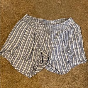 Maternity shorts